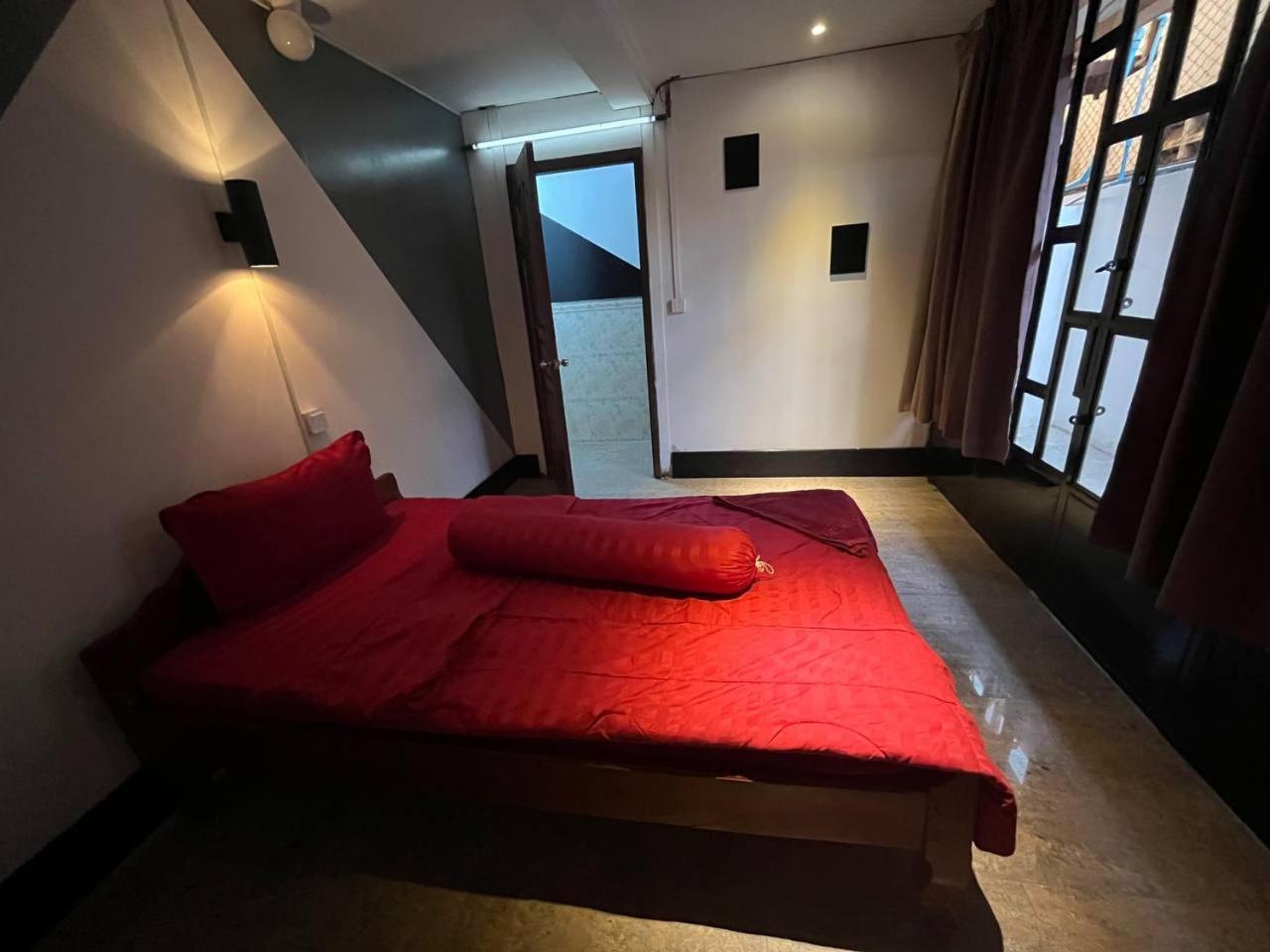 White Monkey Hotel Siem Reap Værelse billede