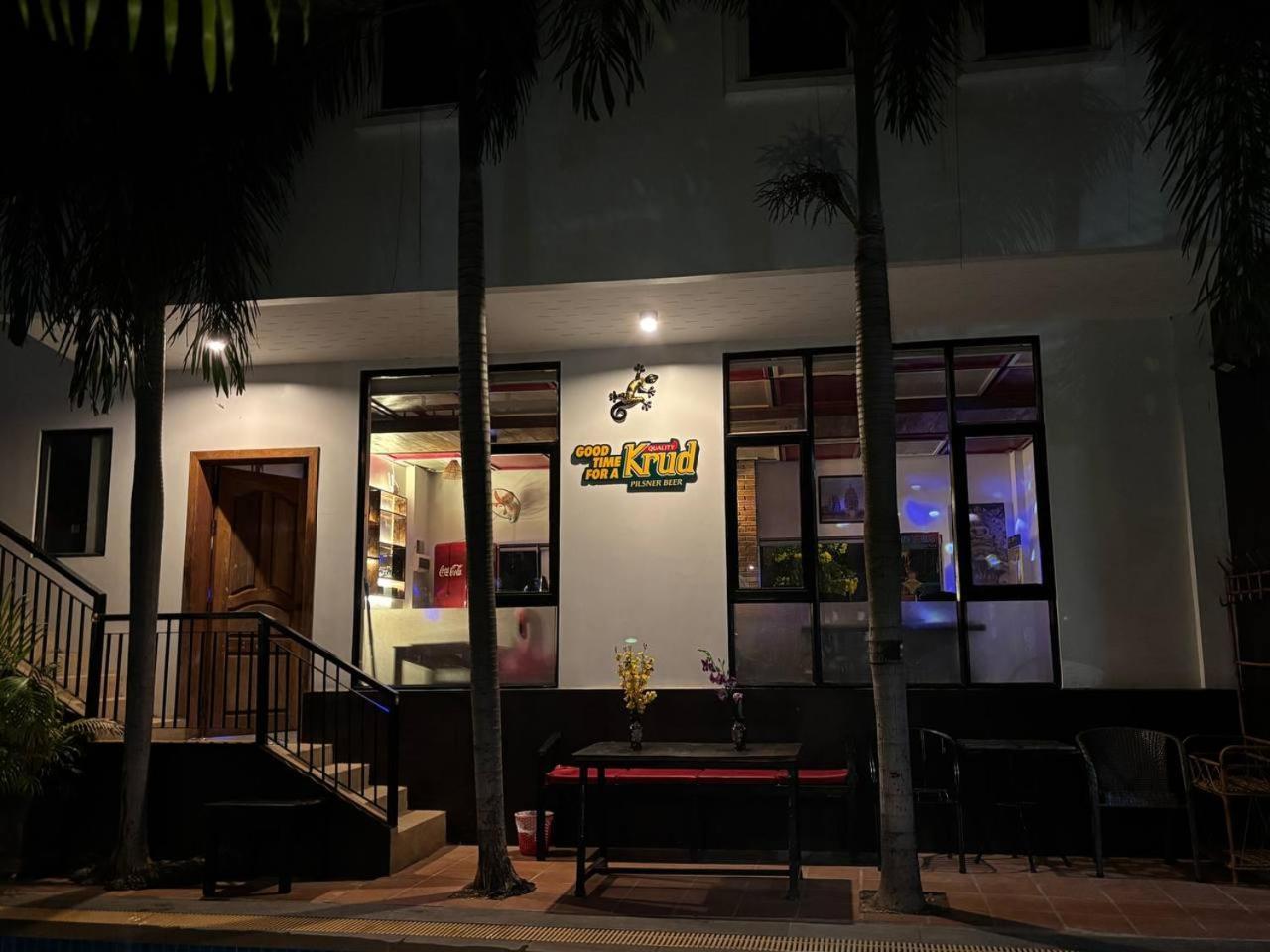 White Monkey Hotel Siem Reap Eksteriør billede